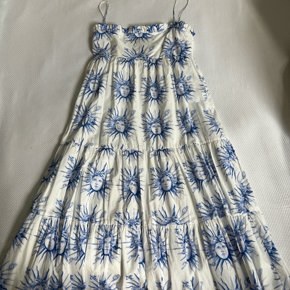 COPY - Amanda Uprichard small midi dress. Blue and white sun face print. New co…